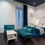 Skyhouse Duomo Bed & Breakfast Naples