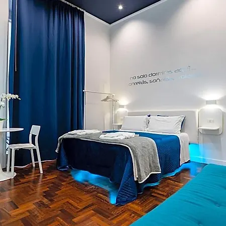Couette-café Skyhouse Duomo Naples