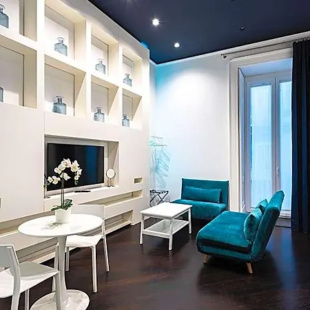 Skyhouse Duomo 4* Naples