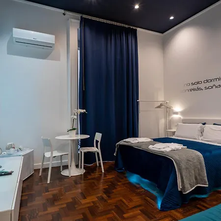 Skyhouse Duomo Naples