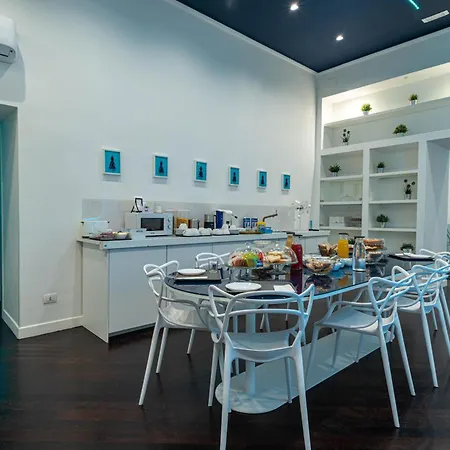 Skyhouse Duomo Couette-café Naples